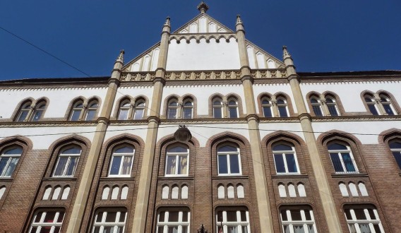 BUDAPEST | Vörösmarty Mihály Általános Iskola